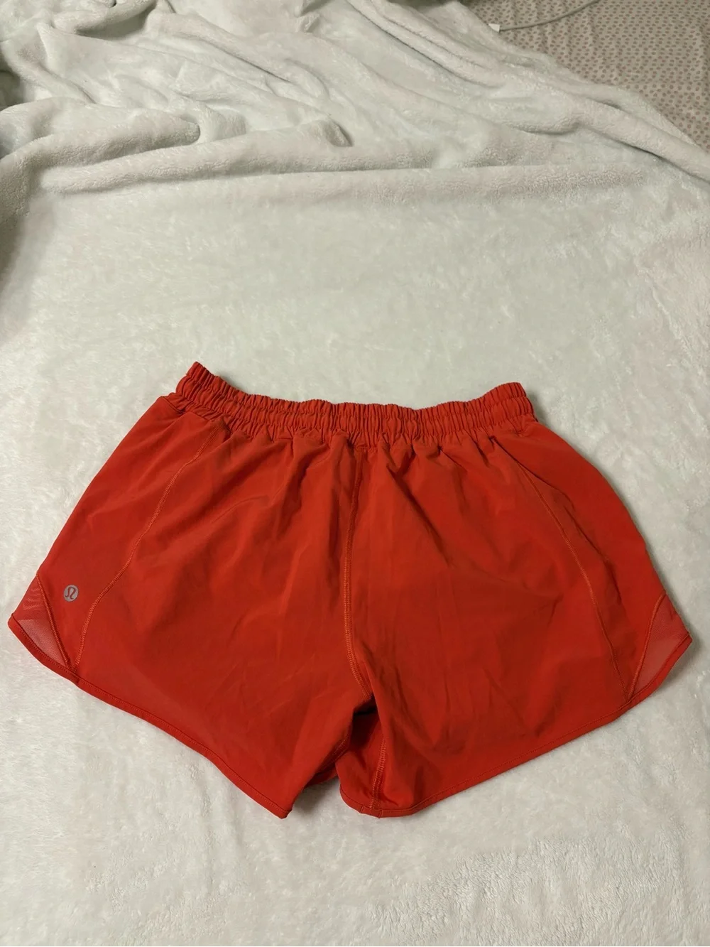 LULULEMON NWOT HOTTY HOTS Women's Athletic Running Shorts - Red